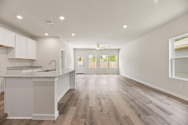 17801 Lionheart Road, Conroe, TX 77306