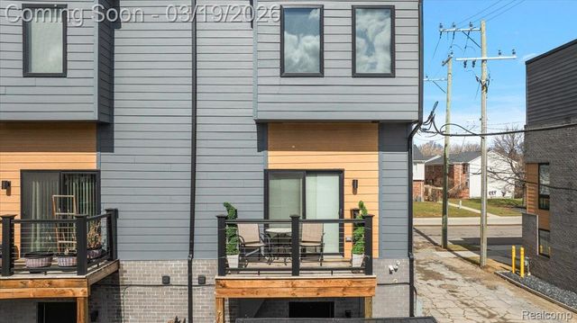 1531 Pallister Street, Detroit, MI 48206