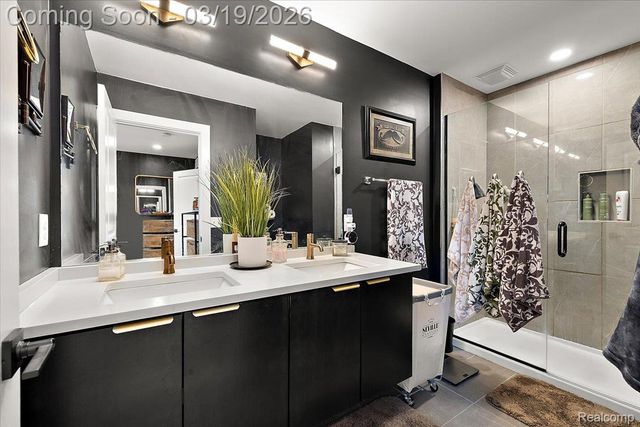 1531 Pallister Street, Detroit, MI 48206