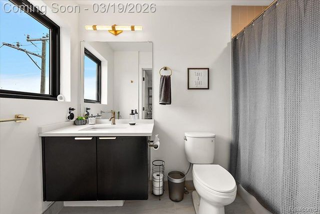 1531 Pallister Street, Detroit, MI 48206