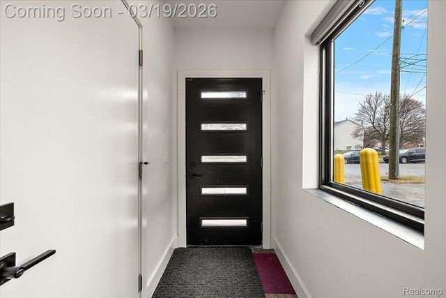 1531 Pallister Street, Detroit, MI 48206