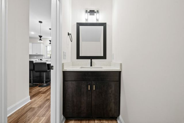 1057 Charles Thomas Dr, Clarksville, TN 37042