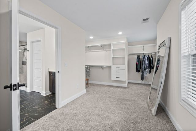 1057 Charles Thomas Dr, Clarksville, TN 37042