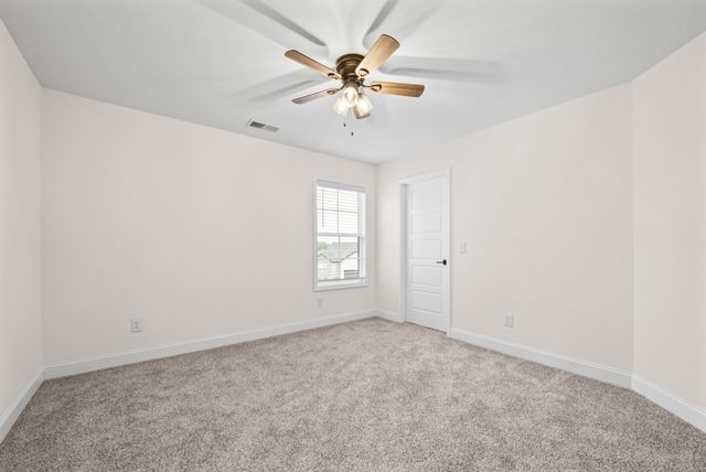 1057 Charles Thomas Dr, Clarksville, TN 37042