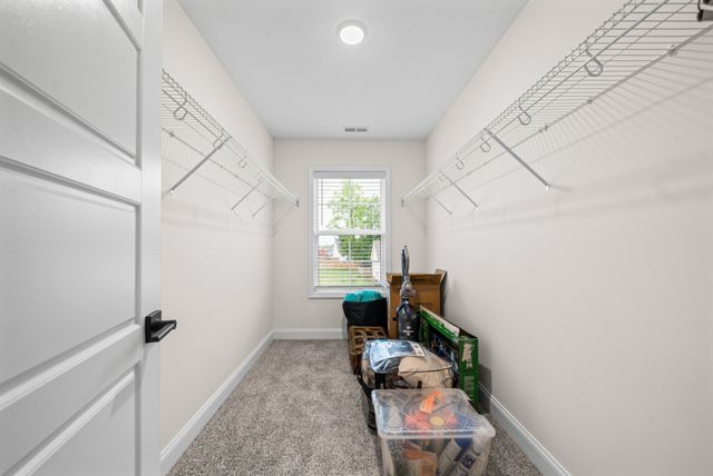 1057 Charles Thomas Dr, Clarksville, TN 37042