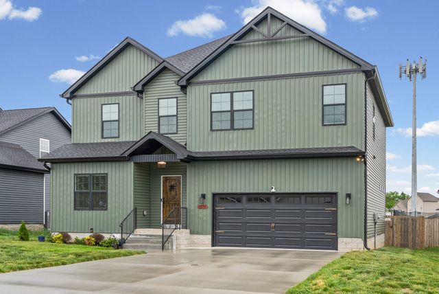 1057 Charles Thomas Dr, Clarksville, TN 37042