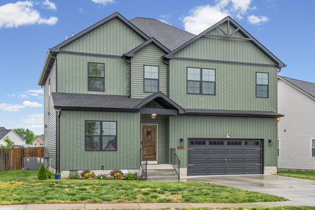 1057 Charles Thomas Dr, Clarksville, TN 37042