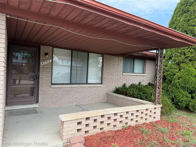 4741 Bloomfield Drive, Sterling Heights, MI 48310