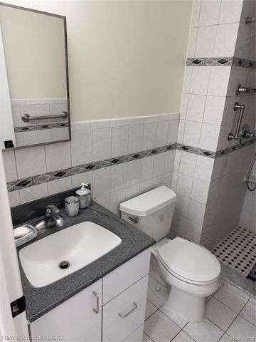 4741 Bloomfield Drive, Sterling Heights, MI 48310