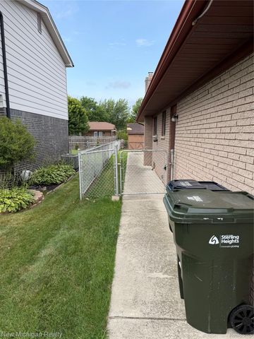 4741 Bloomfield Drive, Sterling Heights, MI 48310
