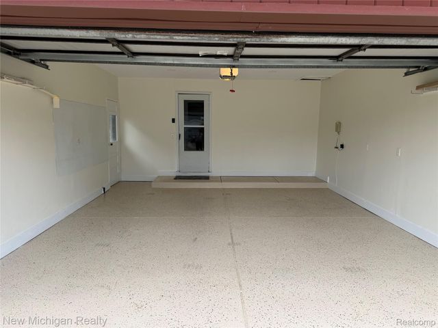 4741 Bloomfield Drive, Sterling Heights, MI 48310