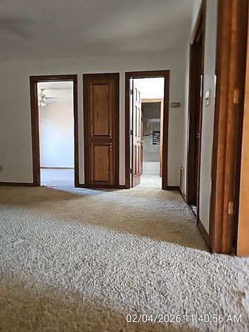 102 NE 52nd St, Lawton, OK 73507
