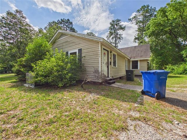 6204 Rannock Drive, Fayetteville, NC 28304