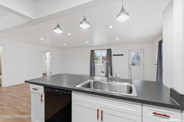 342 Park Street, Anchorage, AK 99508