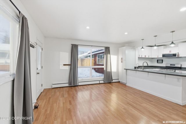 342 Park Street, Anchorage, AK 99508