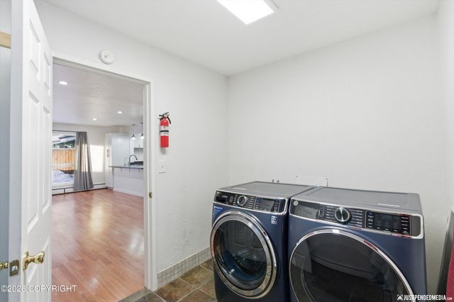 342 Park Street, Anchorage, AK 99508