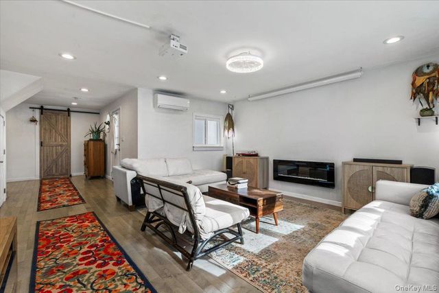 163D Edgwater D, Bronx, NY 10465