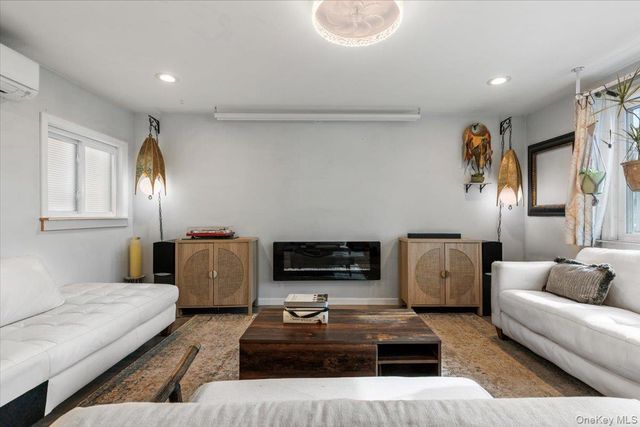 163D Edgwater D, Bronx, NY 10465