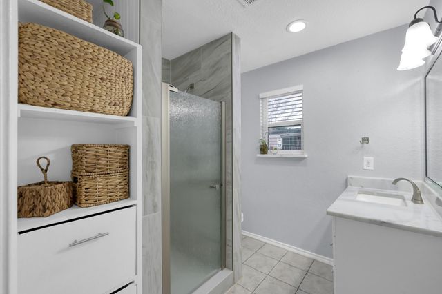 19096 County Road 669f, Alvin, TX 77511