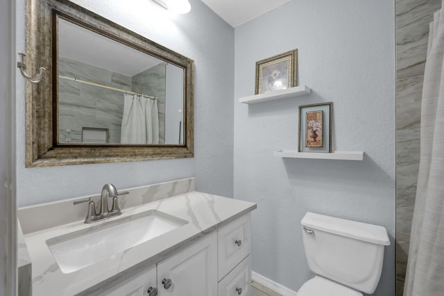 19096 County Road 669f, Alvin, TX 77511