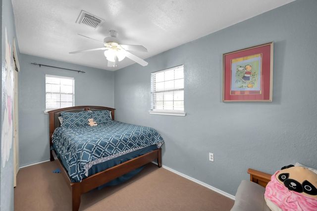 19096 County Road 669f, Alvin, TX 77511