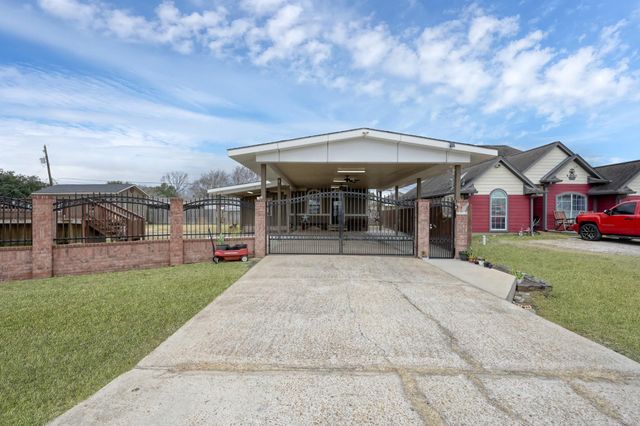 19096 County Road 669f, Alvin, TX 77511