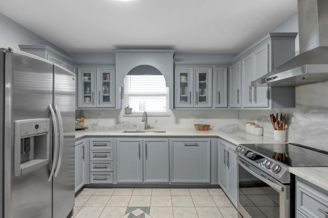 19096 County Road 669f, Alvin, TX 77511