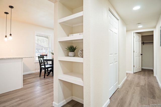 462 Springwood Ln, San Antonio, TX 78216