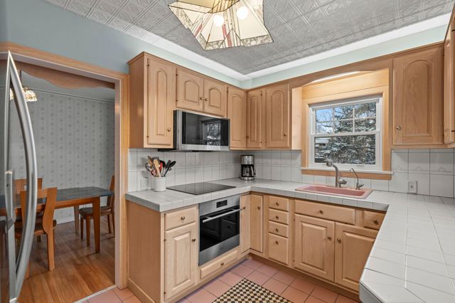 3913 Monterey Avenue S, Saint Louis Park, MN 55416