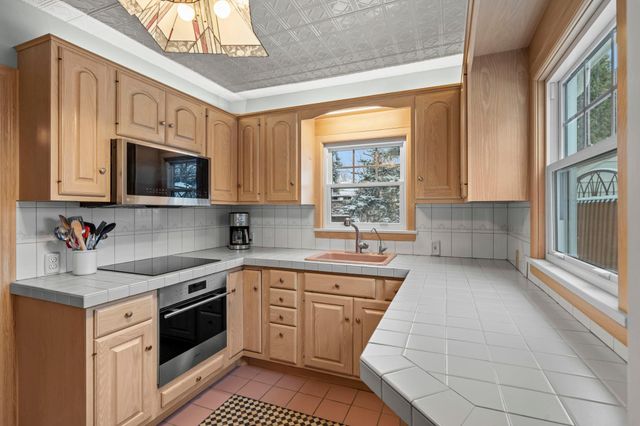 3913 Monterey Avenue S, Saint Louis Park, MN 55416