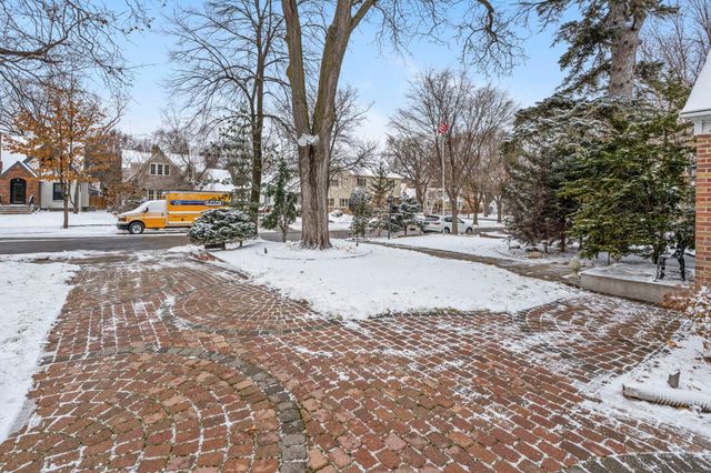 3913 Monterey Avenue S, Saint Louis Park, MN 55416