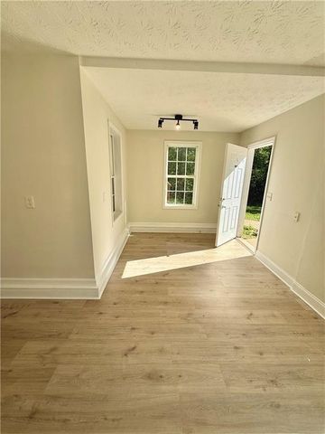 1127 Meadowview Drive, Jackson, GA 30233