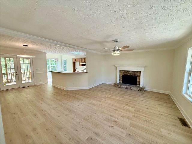 1127 Meadowview Drive, Jackson, GA 30233