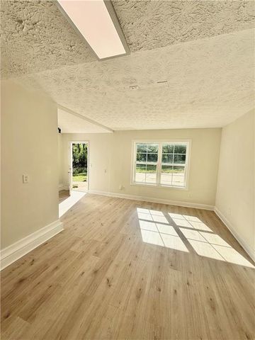 1127 Meadowview Drive, Jackson, GA 30233