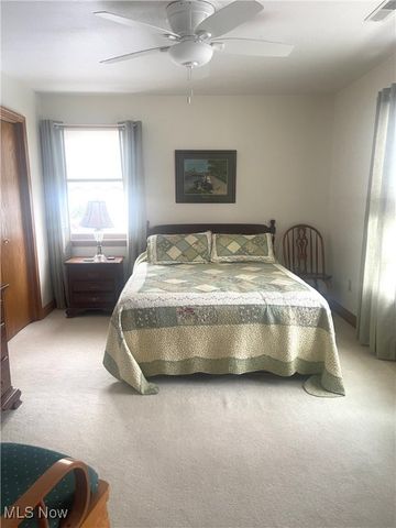 203 Pinehurst Drive, Dover, OH 44622