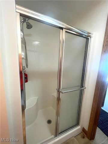 203 Pinehurst Drive, Dover, OH 44622