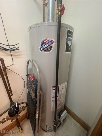 203 Pinehurst Drive, Dover, OH 44622