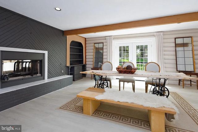 23311 WOODFIELD RD, Gaithersburg, MD 20882