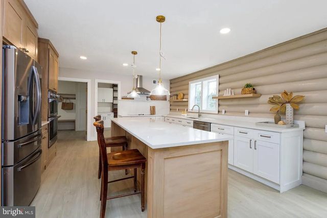 23311 WOODFIELD RD, Gaithersburg, MD 20882