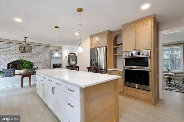 23311 WOODFIELD RD, Gaithersburg, MD 20882