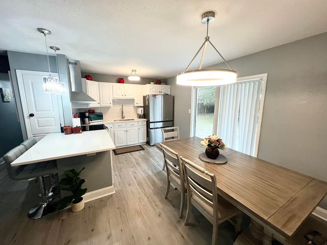 13 Port Dixie Boulevard, Shalimar, FL 32579