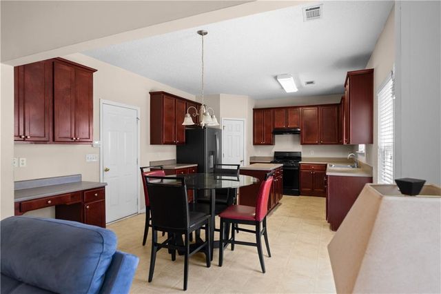 535 Gristmill Lane, Hampton, GA 30228