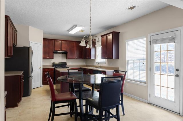 535 Gristmill Lane, Hampton, GA 30228