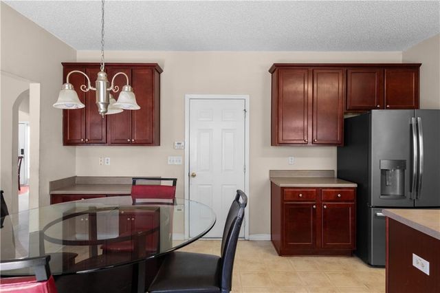 535 Gristmill Lane, Hampton, GA 30228