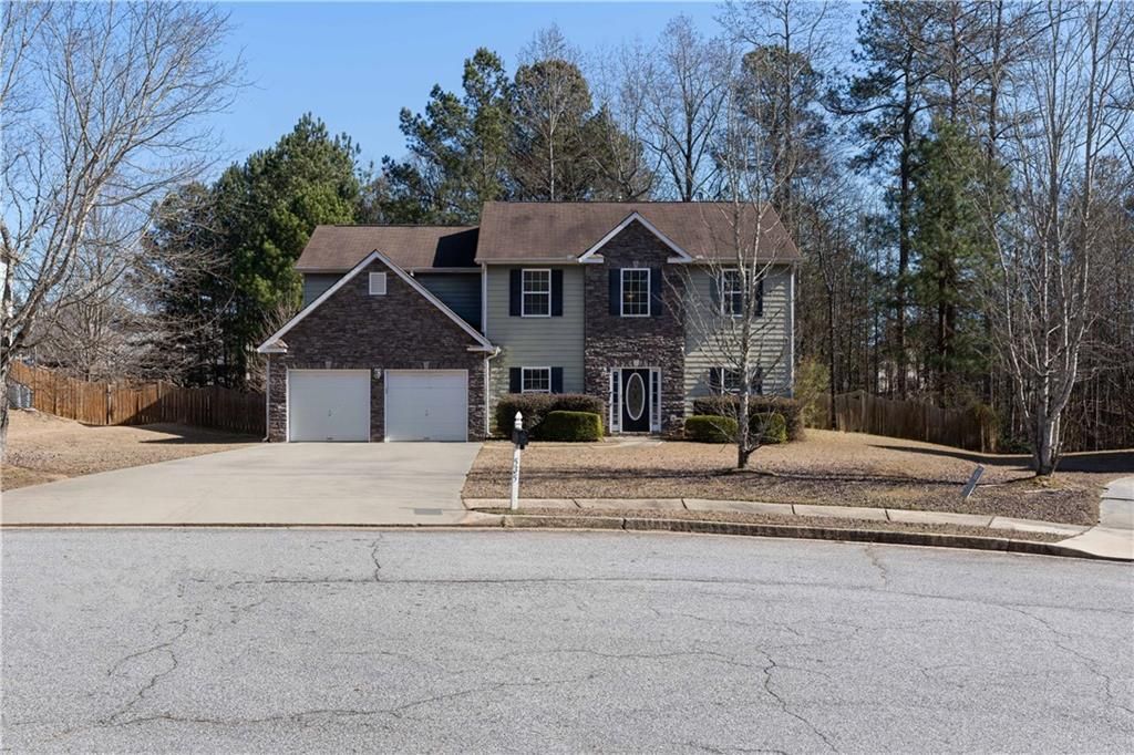 535 Gristmill Lane, Hampton, GA 30228