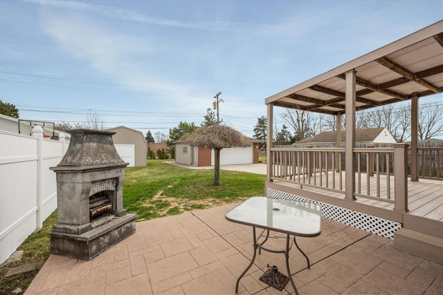 28110 Garfield Street, Roseville, MI 48066