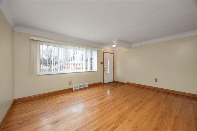 28110 Garfield Street, Roseville, MI 48066