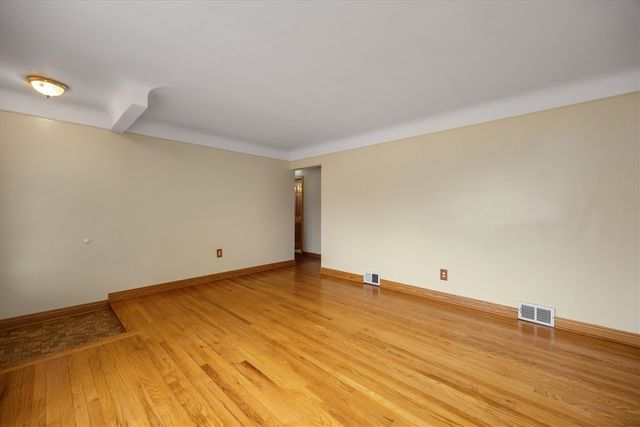 28110 Garfield Street, Roseville, MI 48066