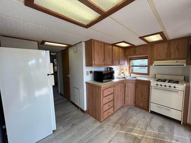 57 Rudy Ln Unit 24, Clarksville, NH 03592