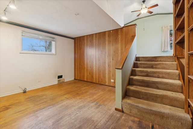 5440 S Edgewood Avenue, La Grange Highlands, IL 60525